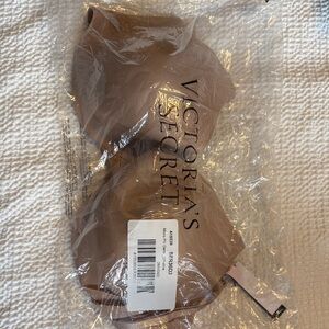 Victoria's Secret Icon Bra 36DDD